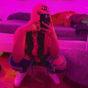 Meet your Posher, Alycia